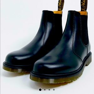 Size 8 Dr. Martens all black Chelsea boots